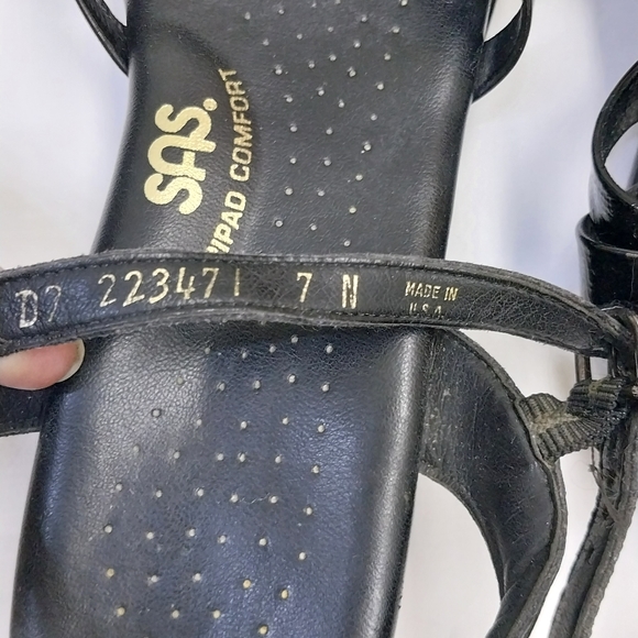 SAS Black Patent Leather Strippy Quarter Strap Wedge Sandals 7 Narrow - Picture 6 of 12